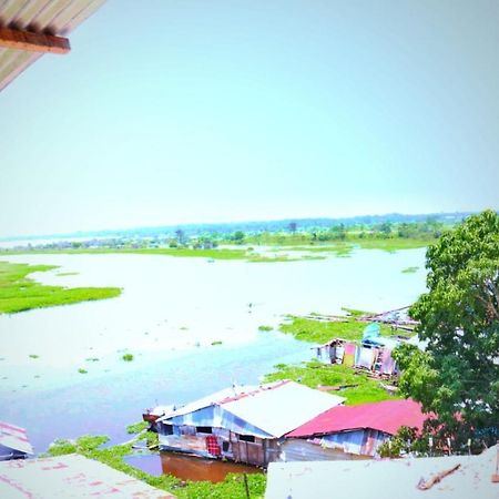 Amazon Breeze Hotel Iquitos Bagian luar foto