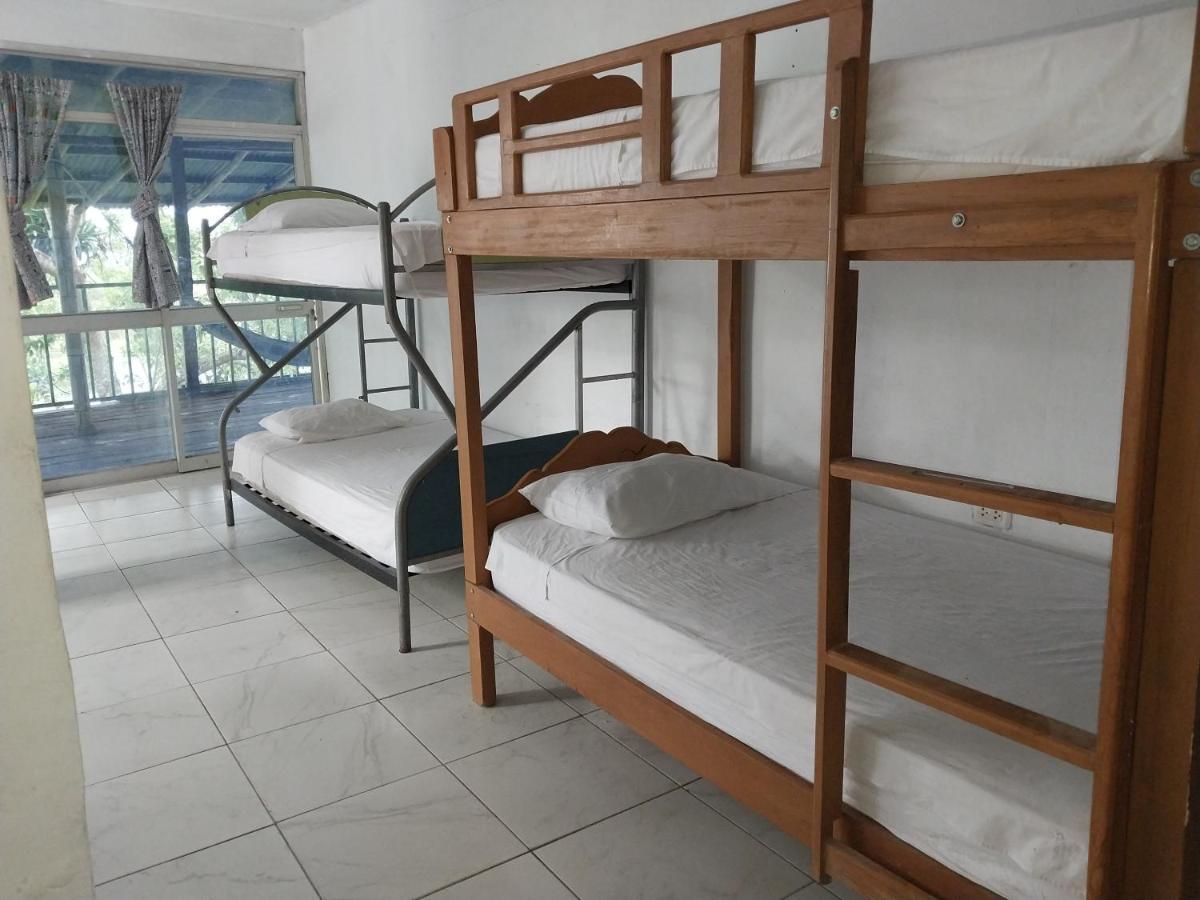 Amazon Breeze Hotel Iquitos Bagian luar foto