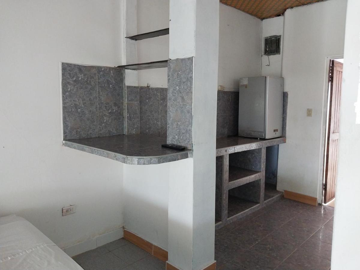 Amazon Breeze Hotel Iquitos Bagian luar foto