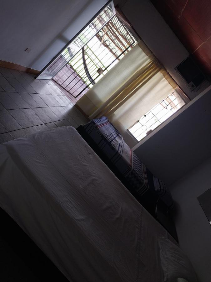 Amazon Breeze Hotel Iquitos Bagian luar foto